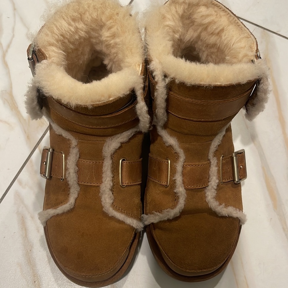 UGG mini - Picture 4 of 6